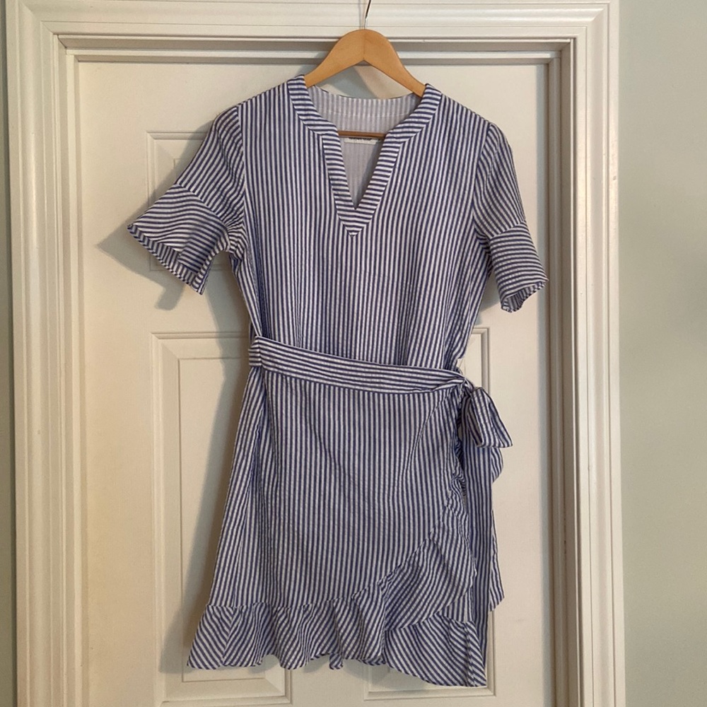 Vineyard Vine wrap dress, size 2